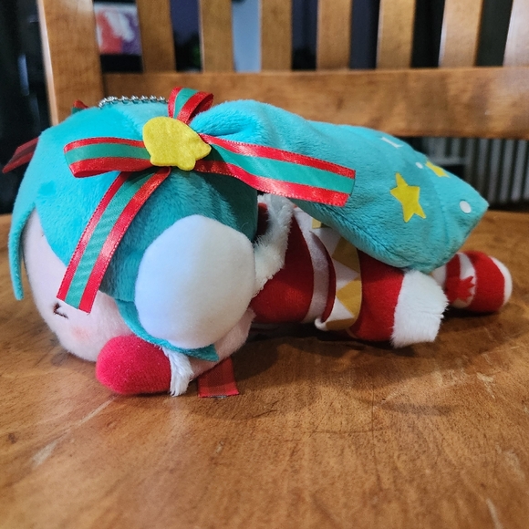 2019 Christmas Laying Miku Hatsune Vocaloid Plush Keychain - Picture 6 of 12